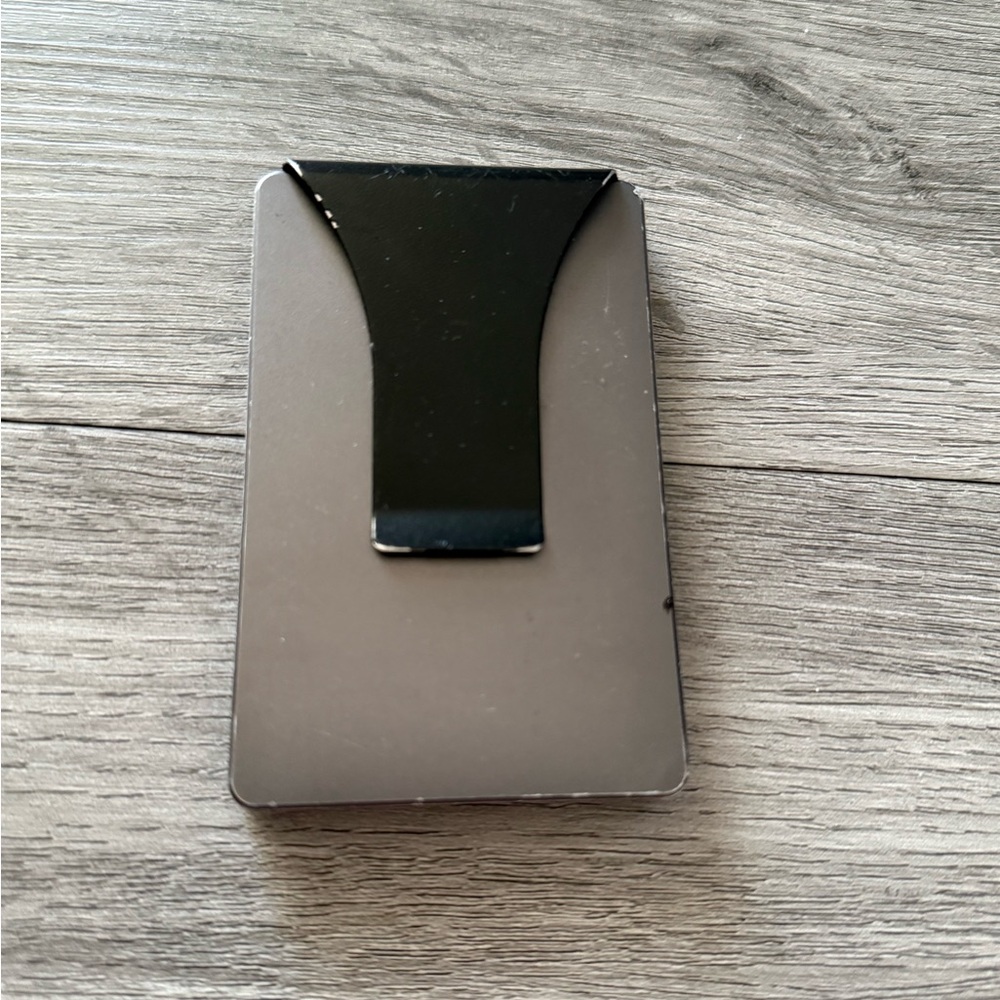 Elegant Black and Silver Money Clip